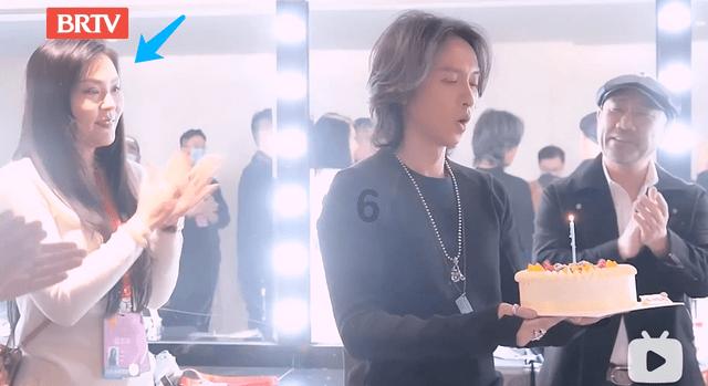 逃离声望森林